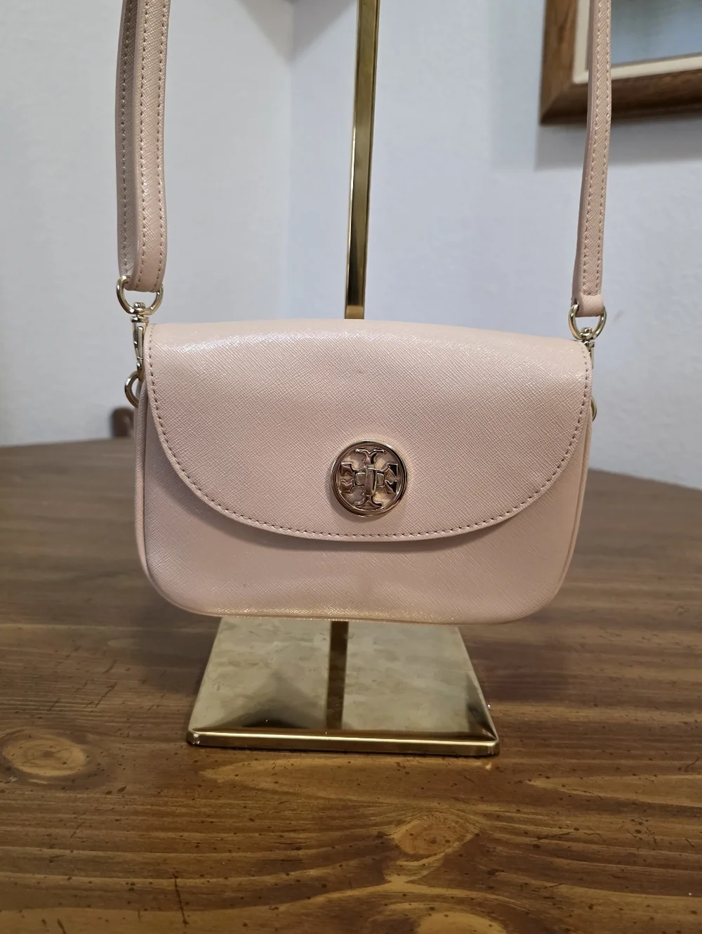 Tory Burch Robinson Mini Shell Pink Leather Crossbody with Gold Logo